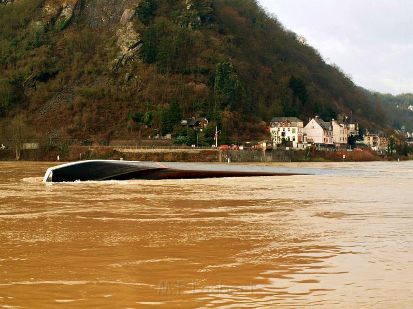 Schiff gesunken St Goarhausen Loreley P005.jpg